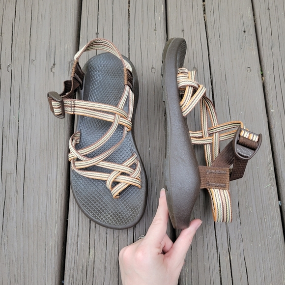 Chaco ZX/2 Unaweep Aztec Brown Orange Classic Strappy Vibram Sole Hiking Sandals - Picture 1 of 6